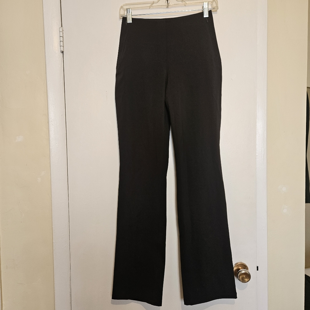 Lululemon Smooth Fit Pull-On High-Rise Pant, Black size 4